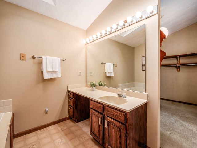 4980 Red Bank Road, Galena, OH 43021