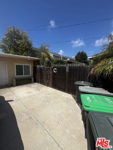 317 University Drive, Costa Mesa, CA 92627