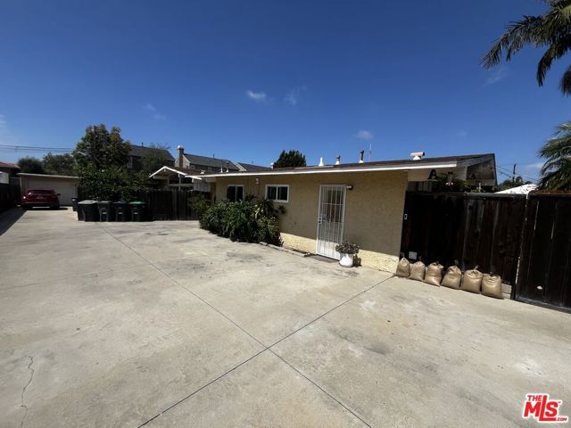317 University Drive, Costa Mesa, CA 92627