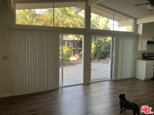 317 University Drive, Costa Mesa, CA 92627