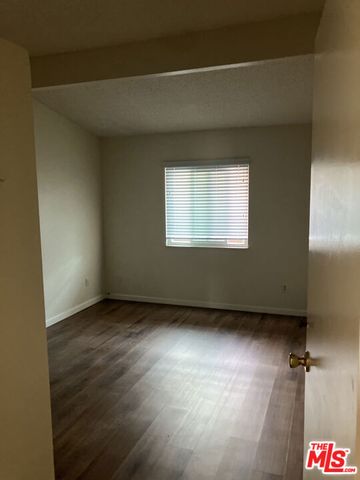 317 University Drive, Costa Mesa, CA 92627