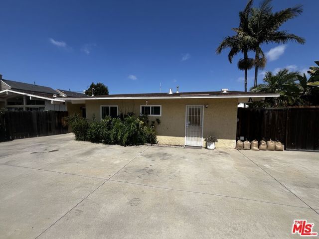 317 University Drive, Costa Mesa, CA 92627