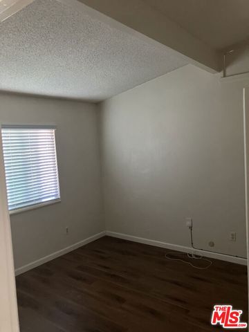 317 University Drive, Costa Mesa, CA 92627