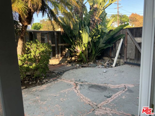 317 University Drive, Costa Mesa, CA 92627