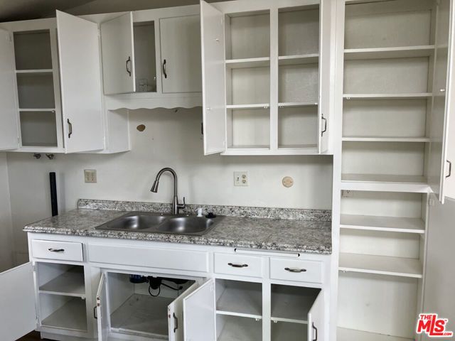 317 University Drive, Costa Mesa, CA 92627