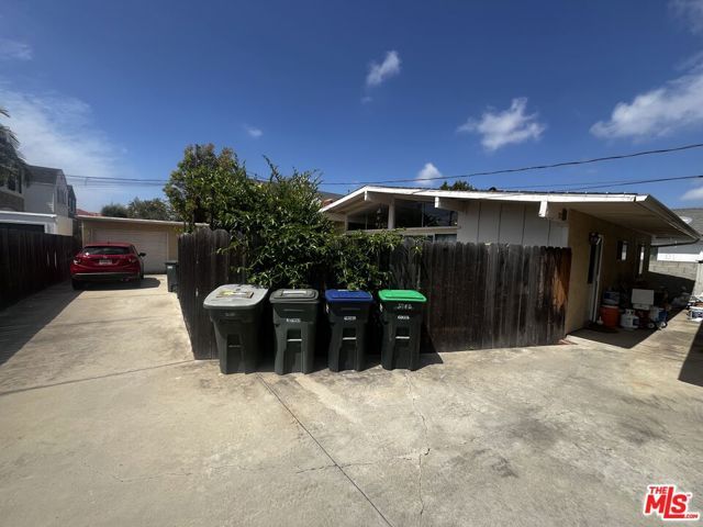 317 University Drive, Costa Mesa, CA 92627