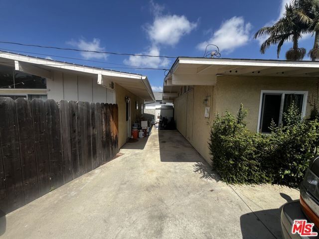 317 University Drive, Costa Mesa, CA 92627
