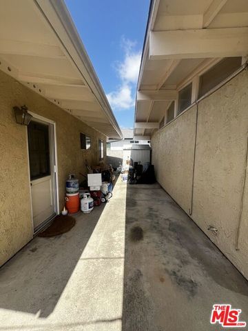 317 University Drive, Costa Mesa, CA 92627