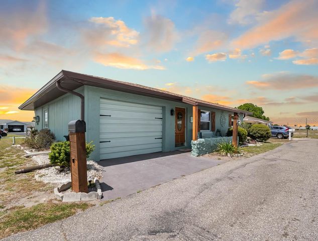 706 W BROCKTON PLACE, Sun City Center, FL 33573