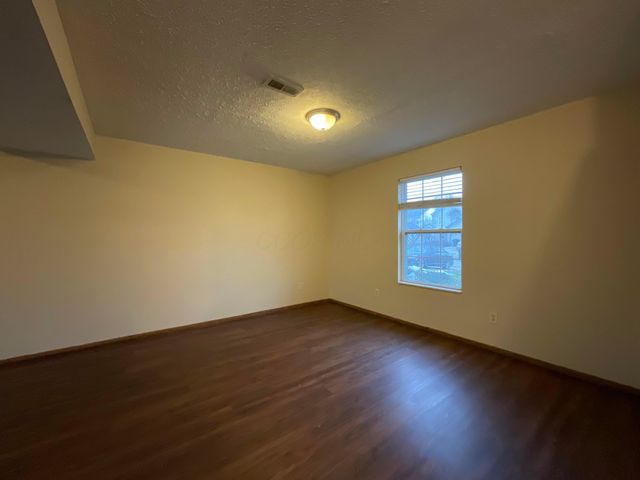 212 Charing Cross Street, Galloway, OH 43119