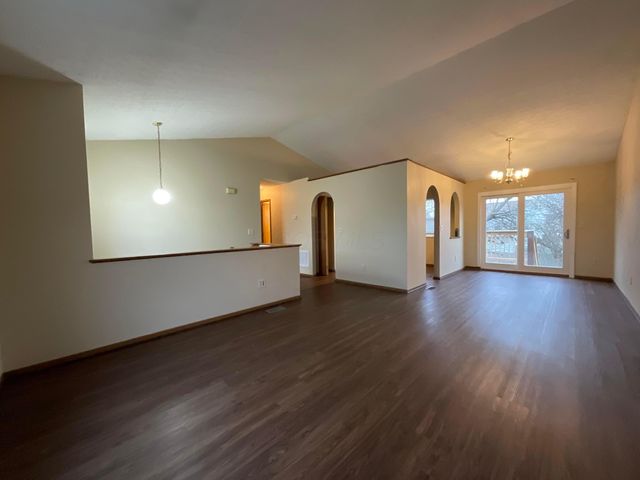 212 Charing Cross Street, Galloway, OH 43119