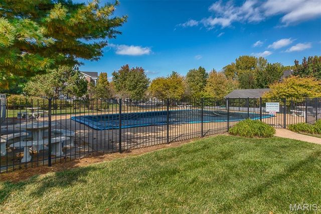 7415 Triwoods Drive D, St Louis, MO 63119