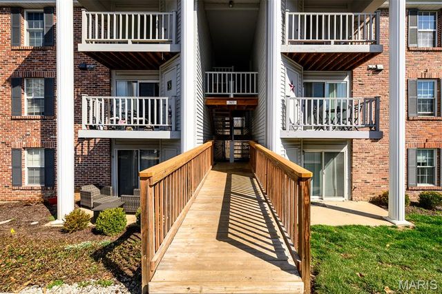 7415 Triwoods Drive D, St Louis, MO 63119