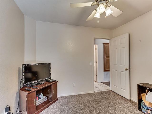 1325 White Oak Road, Moore, OK 73160