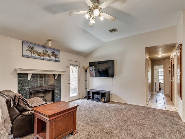 1325 White Oak Road, Moore, OK 73160