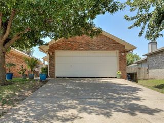 1325 White Oak Road, Moore, OK 73160