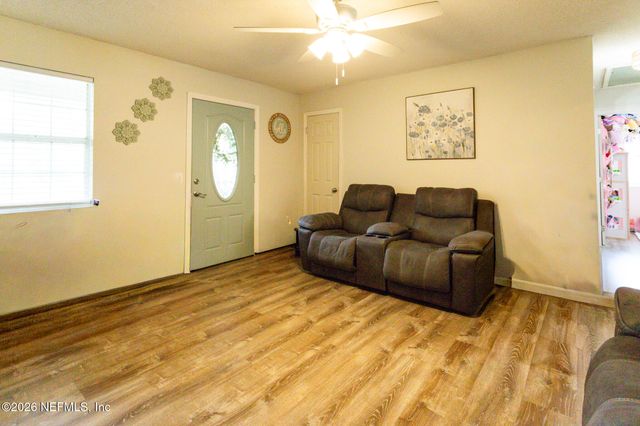 2916 PEACH Drive, Jacksonville, FL 32246