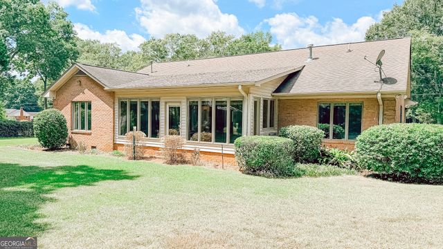 145 Brown Street, Hartwell, GA 30643