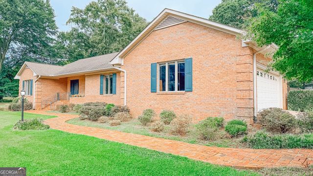 145 Brown Street, Hartwell, GA 30643