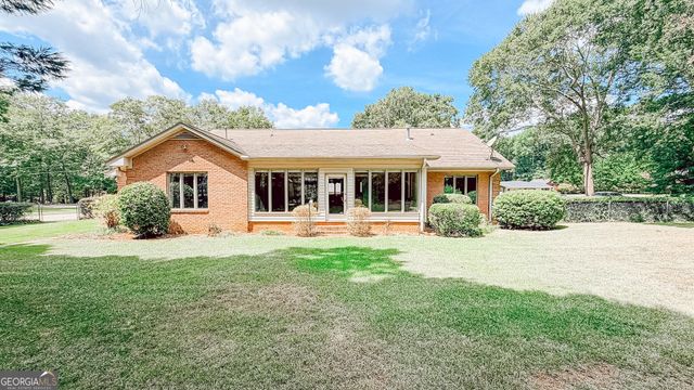 145 Brown Street, Hartwell, GA 30643