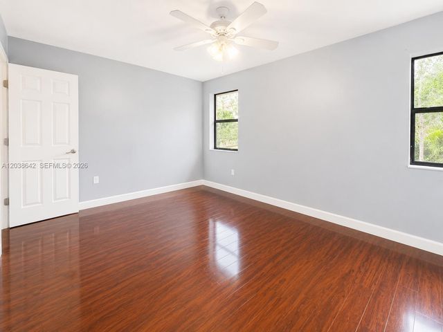 5476 Gate Lake Rd 5476, Tamarac, FL 33319
