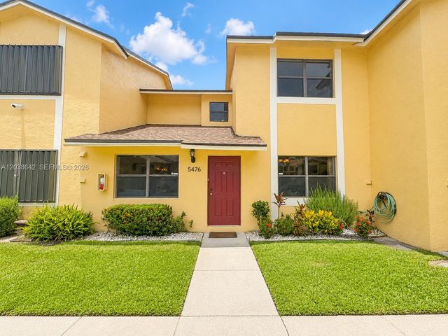 5476 Gate Lake Rd 5476, Tamarac, FL 33319