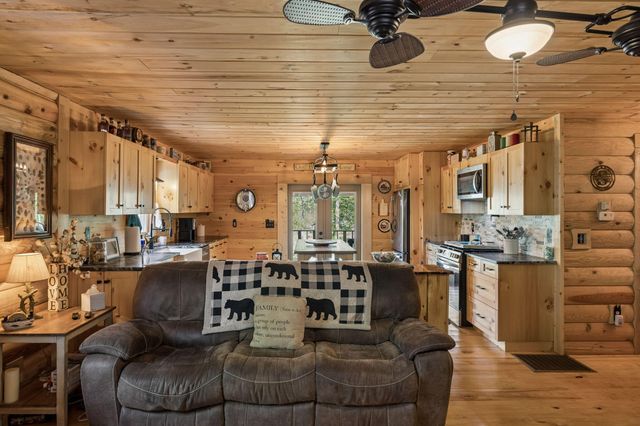 1532 Turkey Creek Road, Tellico Plains, TN 37385