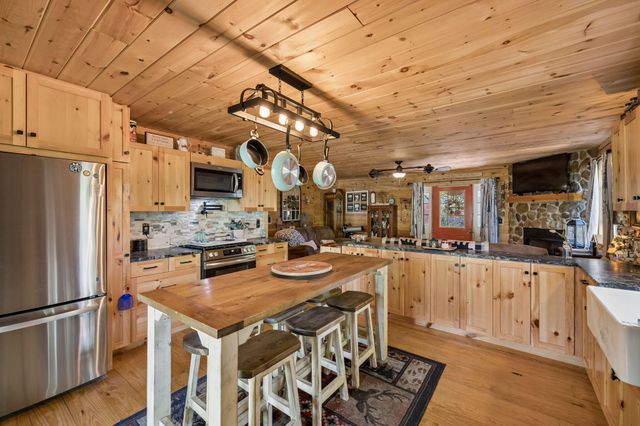 1532 Turkey Creek Road, Tellico Plains, TN 37385
