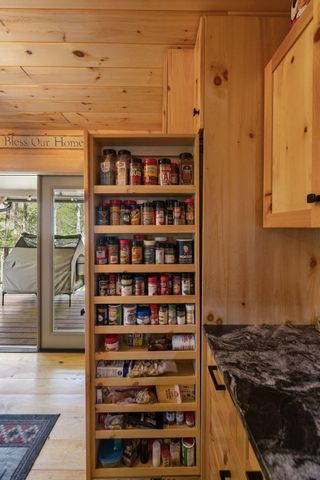 1532 Turkey Creek Road, Tellico Plains, TN 37385