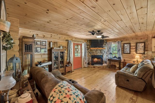1532 Turkey Creek Road, Tellico Plains, TN 37385