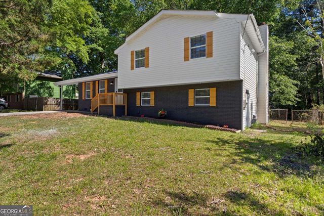 182 Slicky Rock Ct, Riverdale, GA 30274