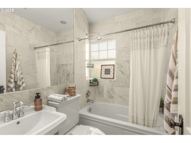 20 Nw 16TH Ave 311, Portland, OR 97209