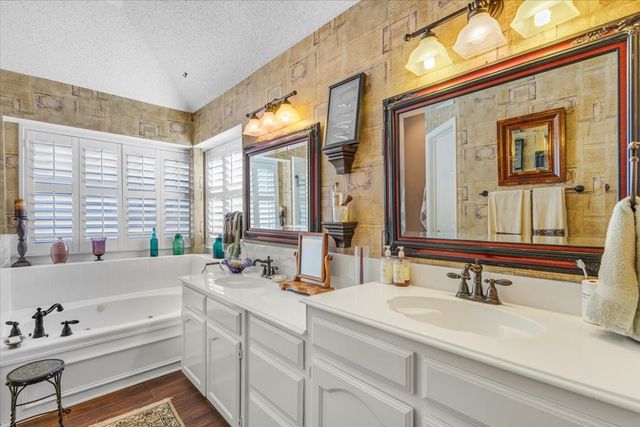 1324 Black Oak Drive, Carrollton, TX 75007