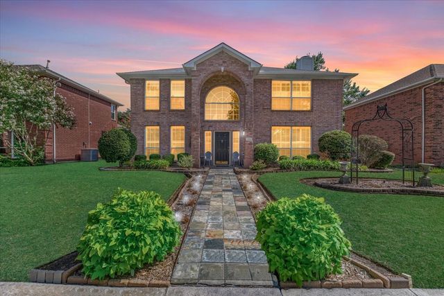 1324 Black Oak Drive, Carrollton, TX 75007