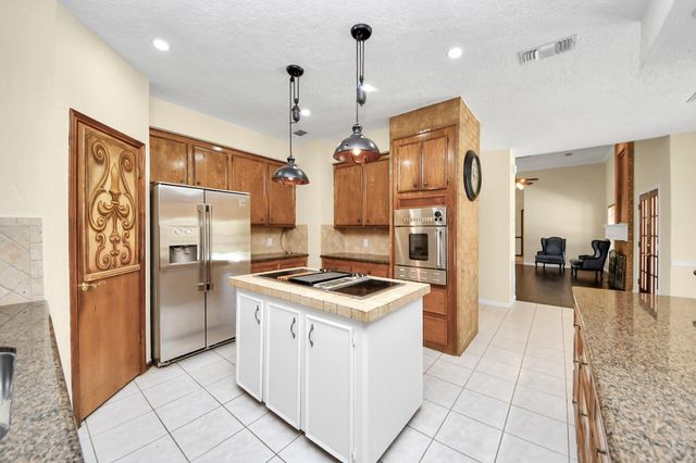 2310 Canterbury Court, Deer Park, TX 77536