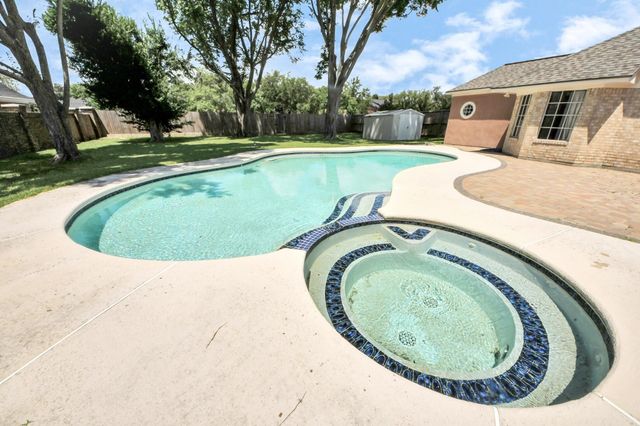 2310 Canterbury Court, Deer Park, TX 77536