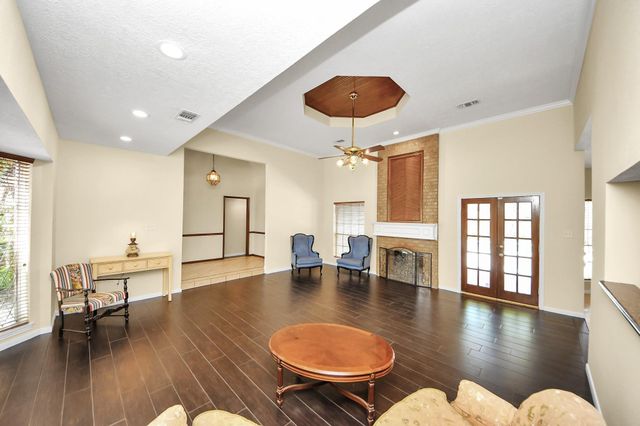 2310 Canterbury Court, Deer Park, TX 77536