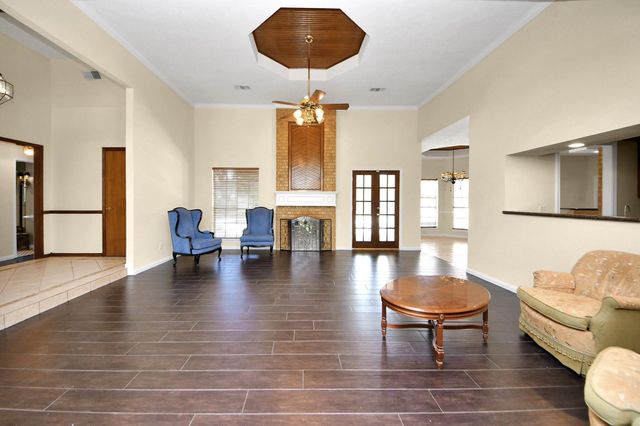 2310 Canterbury Court, Deer Park, TX 77536