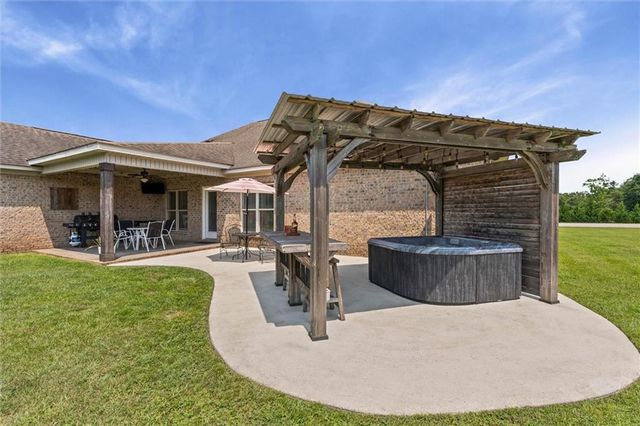 12883 Gaston Loop Road, Grand Bay, AL 36541
