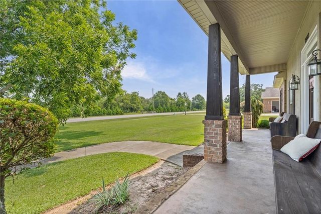 12883 Gaston Loop Road, Grand Bay, AL 36541