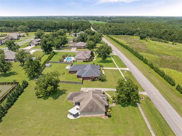 12883 Gaston Loop Road, Grand Bay, AL 36541