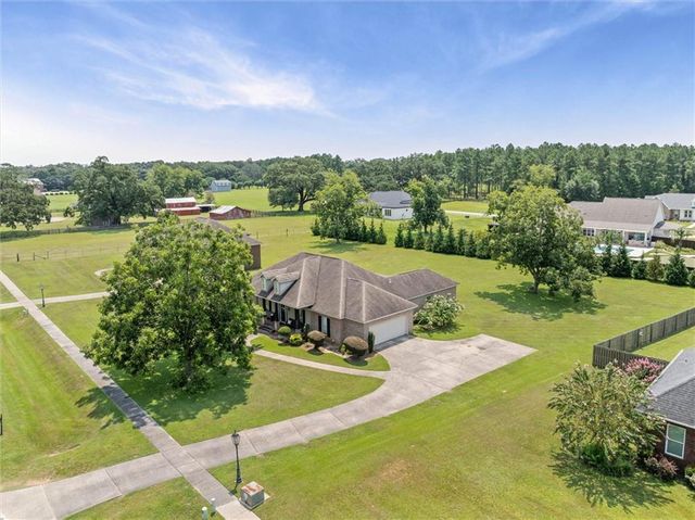12883 Gaston Loop Road, Grand Bay, AL 36541