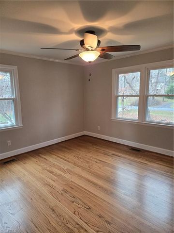 207 Buttercup Drive, Jamestown, NC 27282