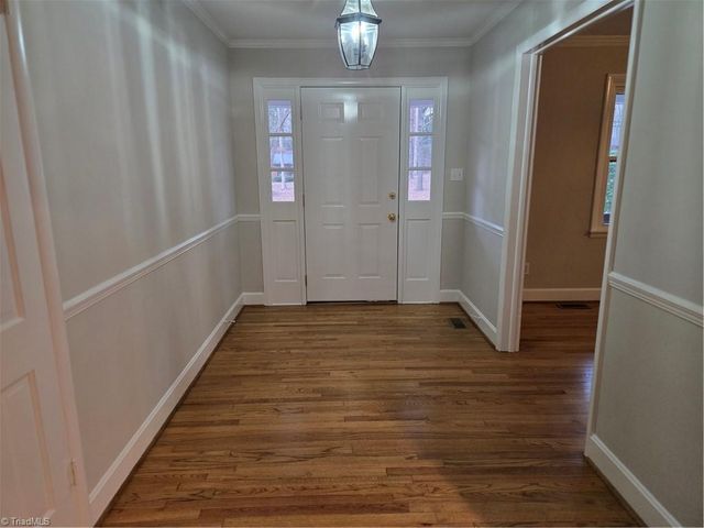 207 Buttercup Drive, Jamestown, NC 27282