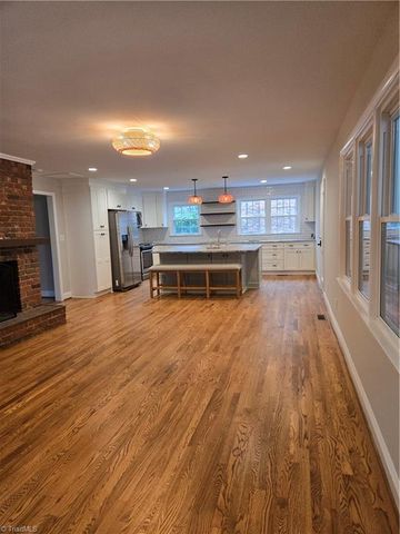 207 Buttercup Drive, Jamestown, NC 27282