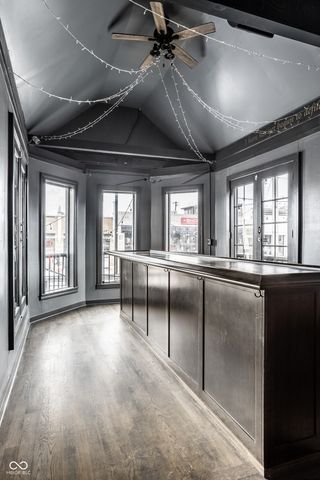 915 Broad Ripple Avenue, Indianapolis, IN 46220