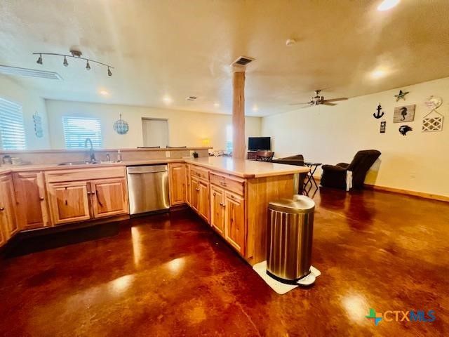 76 Coastal Oaks Loop, Port O'connor, TX 77982