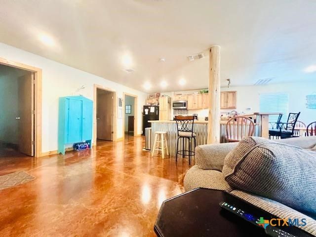 76 Coastal Oaks Loop, Port O'connor, TX 77982