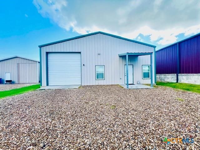 76 Coastal Oaks Loop, Port O'connor, TX 77982