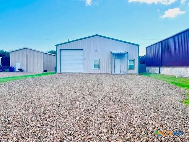 76 Coastal Oaks Loop, Port O'connor, TX 77982